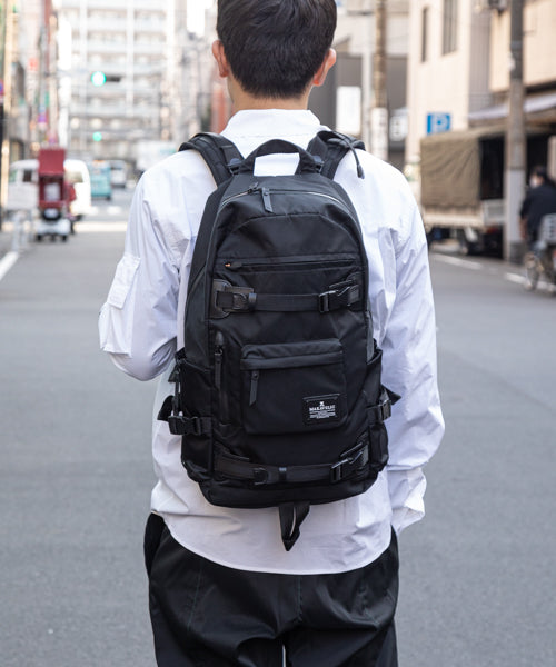 黒リュックをsky fullで/ミナペルホネン 黒リュックをsky fullで/ミナペルホネン（Minaal(ミナール